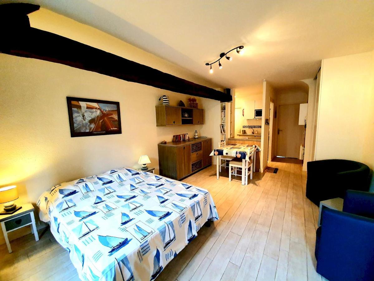 Apartamento Studio Convivial En Plein Coeur Du Centre Historique De Vannes Exterior foto