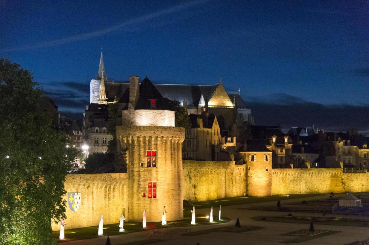 Apartamento Studio Convivial En Plein Coeur Du Centre Historique De Vannes Exterior foto