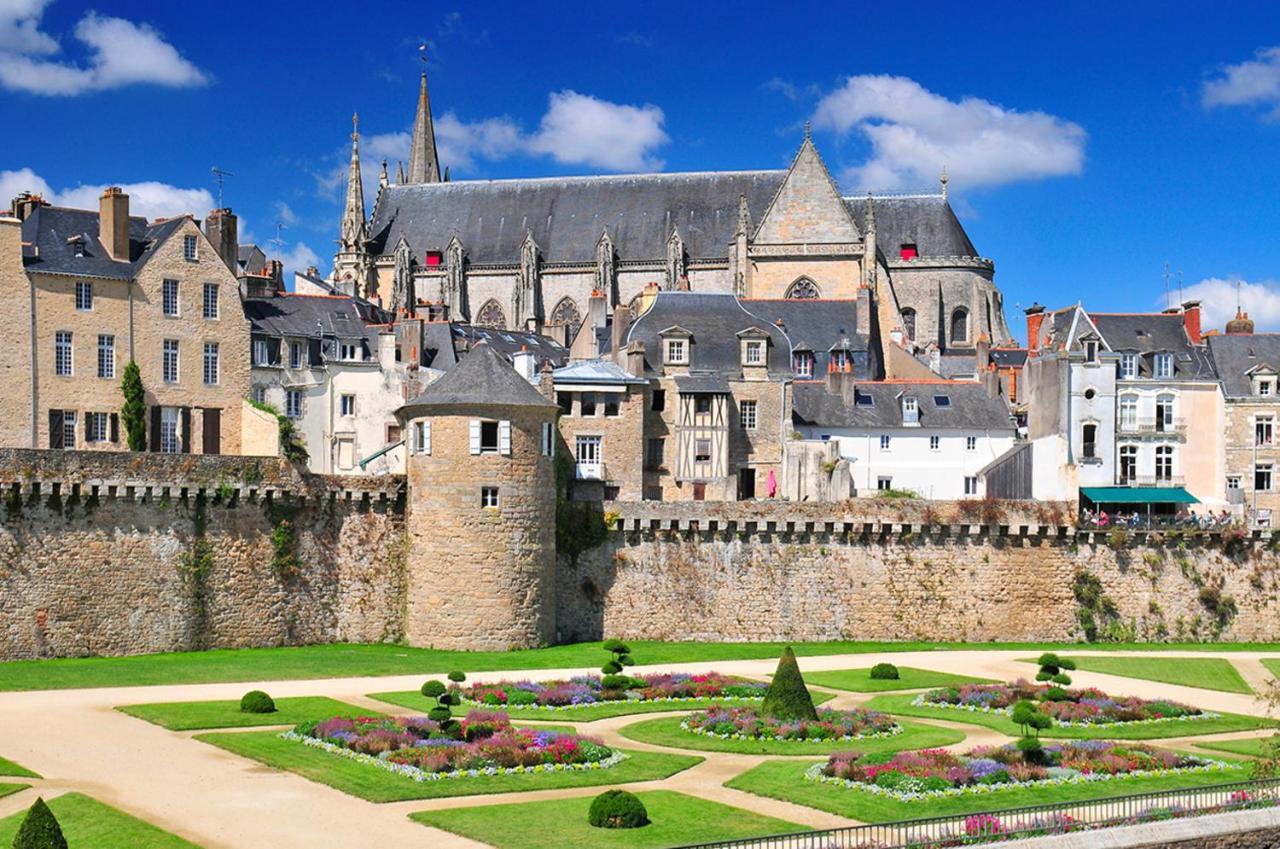 Apartamento Studio Convivial En Plein Coeur Du Centre Historique De Vannes Exterior foto